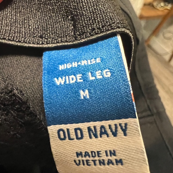 Old Navy Black Wide Leg Pants - Picture 6 of 6